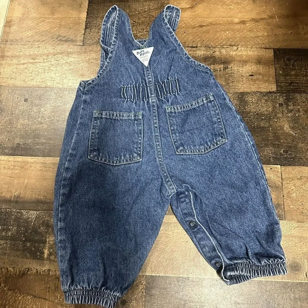 Vintage Oshkosh B’Gosh  Vestbak pleated Overalls 6-9 months dark denim